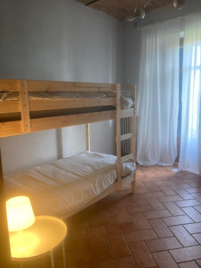 Da Emi - La Casetta In Piazza Monforte dʼAlba Zewnętrze zdjęcie